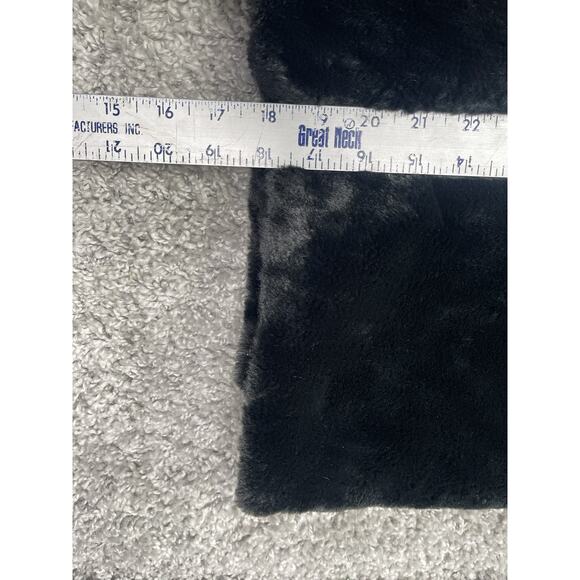 Women’s Epic Threads Outerwear Collection Black Faux Fur Vest Size Medium - Picture 12 of 12